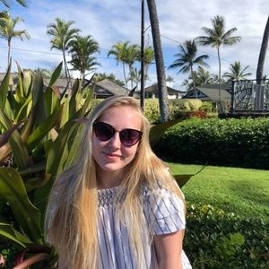 Meet your Posher, Allie